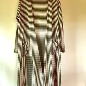 EUC LuLaRoe Sarah Cardigan